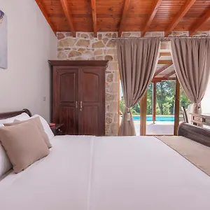 Отель Alia Palace &